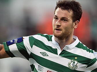 Dundalk sign Thomas Stewart